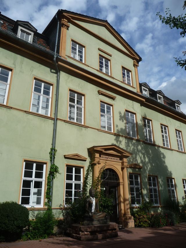 Land unterstützt innovatives KI-Projekt des Völkerkundemuseums